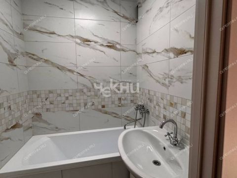 2-komnatnaya-ul-verhnepecherskaya-d-11-k1 фото