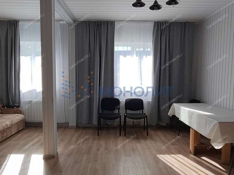 дом на Центральной улице село Курилово