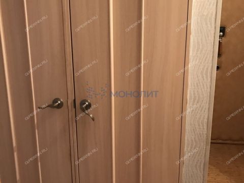 2-komnatnaya-ul-melnikova-pecherskogo-d-9 фото