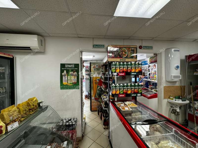 помещение под торговую площадь на проспекте Бусыгина