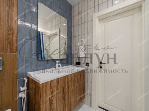 3-komnatnaya-ul-svetlogorskaya-d-6 фото