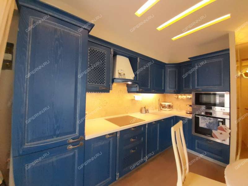 трёхкомнатная квартира на улице Родионова дом 193 к7