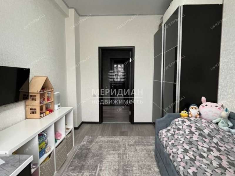 двухкомнатная квартира на улице Страж Революции дом 32