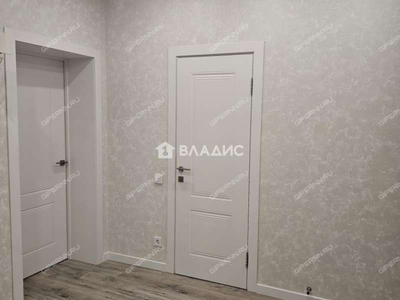трёхкомнатная квартира на проспекте Гагарина дом 36 к4