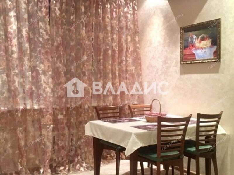 трёхкомнатная квартира на улице Маслякова дом 12А