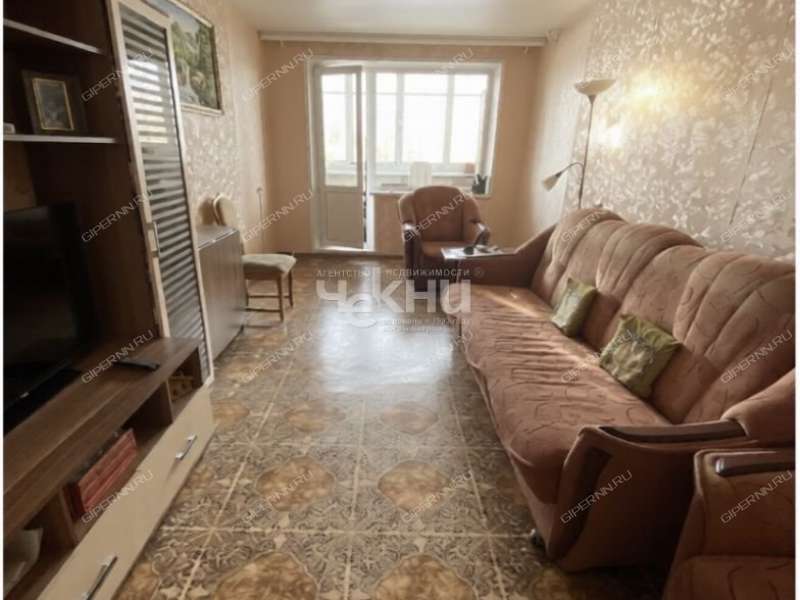 трёхкомнатная квартира на улице Минеева дом 31