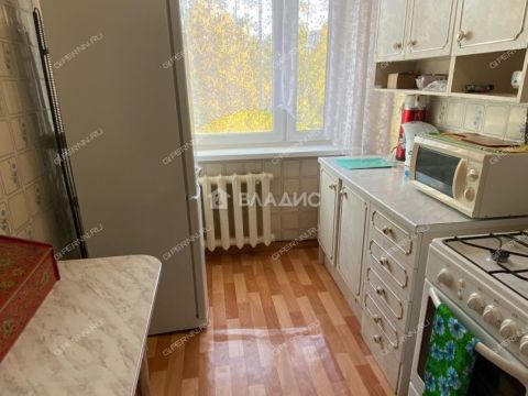 2-komnatnaya-ul-strokina-d-8 фото