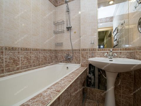 4-komnatnaya-ul-osharskaya-d-88-k1 фото