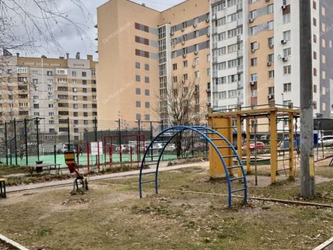 1-komnatnaya-ul-rodionova-d-195 фото