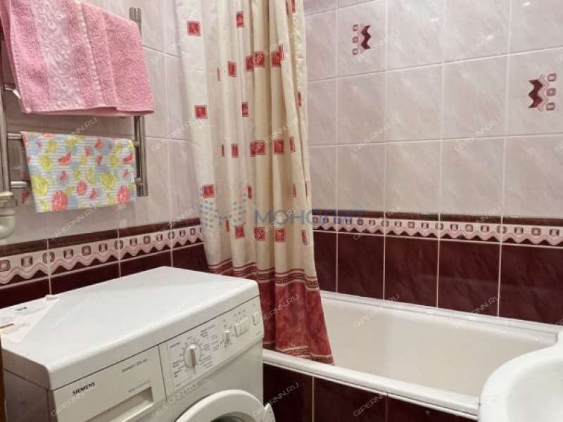 трёхкомнатная квартира на улице Ванеева дом 116