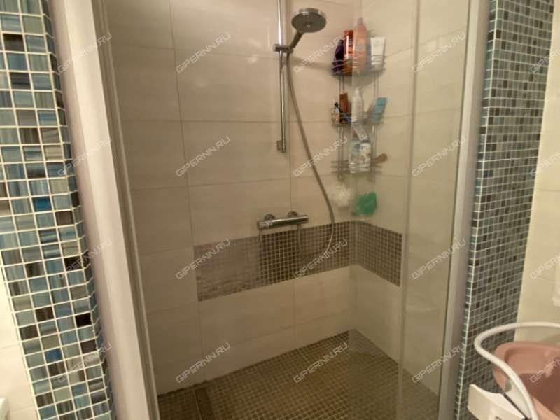 трёхкомнатная квартира на Варварской улице дом 40б