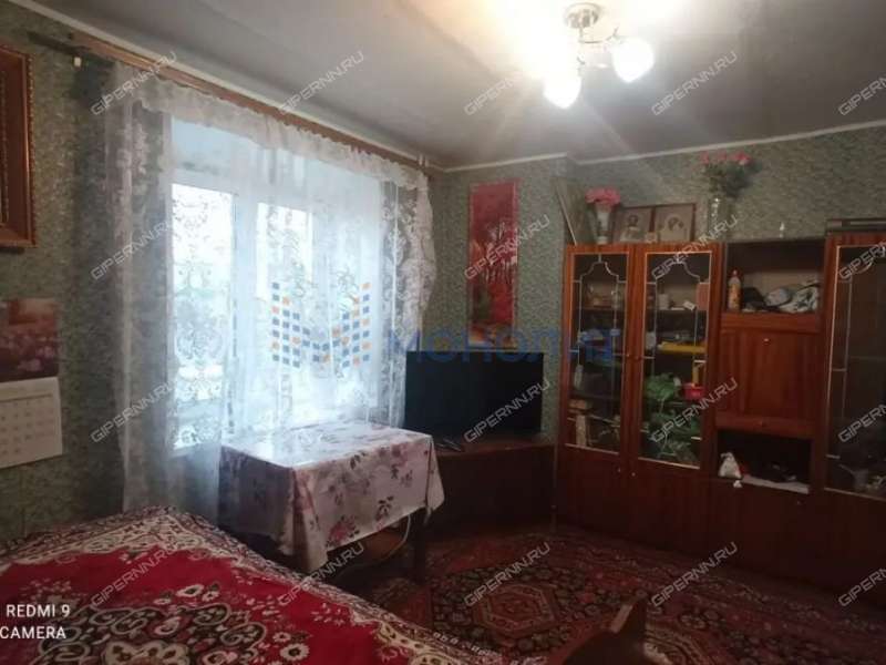 однокомнатная квартира на проспекте Бусыгина дом 47