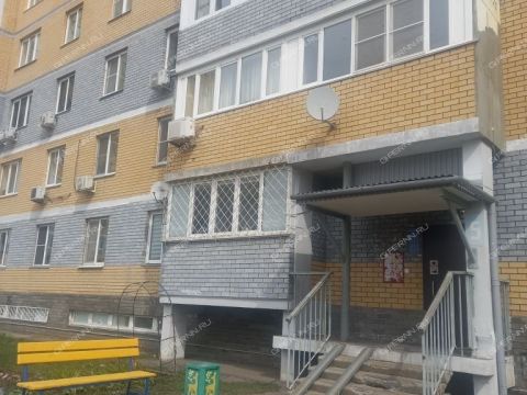 2-komnatnaya-nab-volzhskaya-d-8 фото