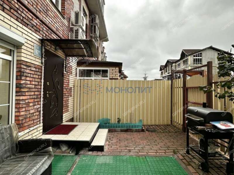 таунхаус на -