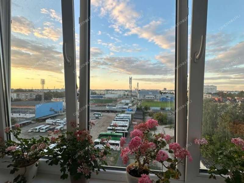 трёхкомнатная квартира на Октябрьской улице дом 5б город Дзержинск