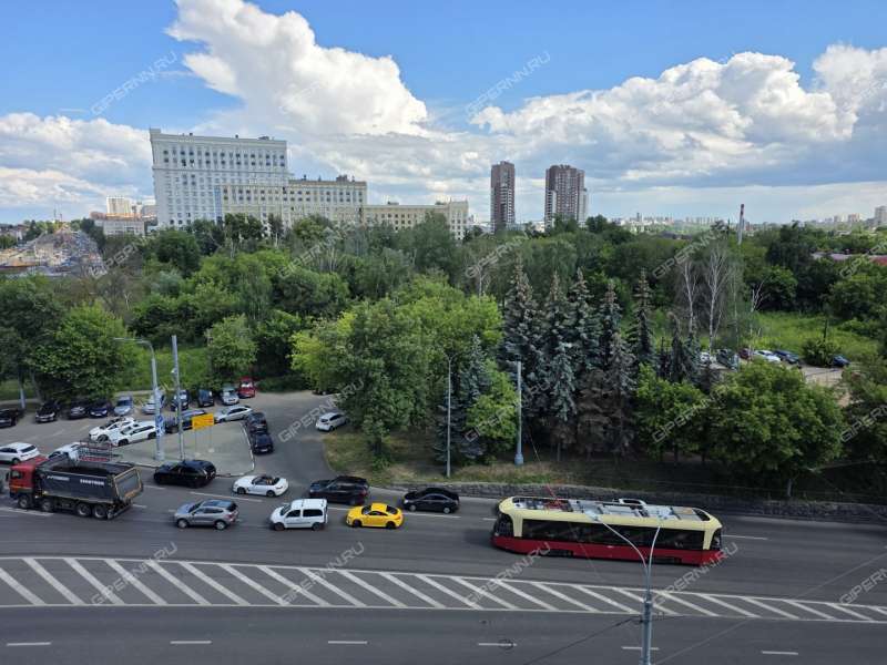помещение под офис, недвижимость под образовательные учреждения на улице Максима Горького