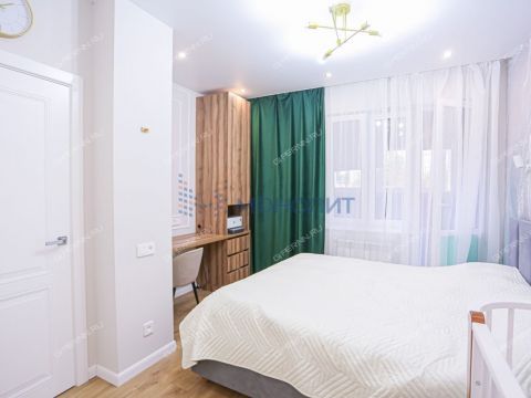 2-komnatnaya-ul-vyatskaya-d-8 фото