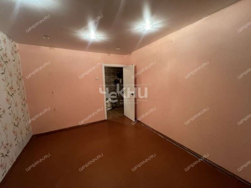 трёхкомнатная квартира на улице Дружаева дом 5