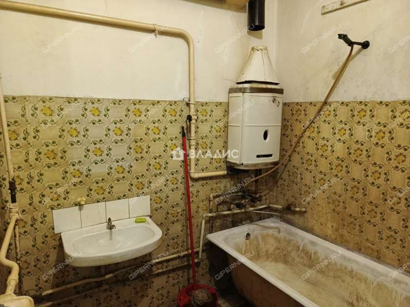 трёхкомнатная квартира на проспекте Гагарина дом 17