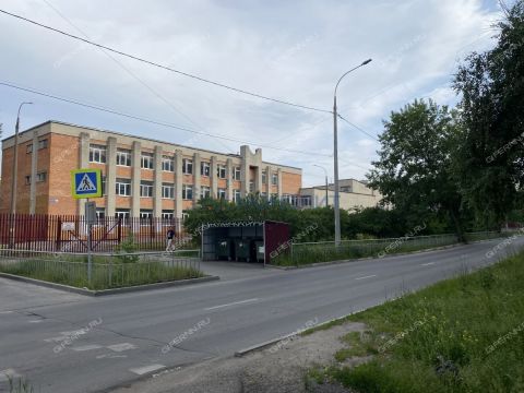 1-komnatnaya-ul-sergeya-esenina-d-31 фото