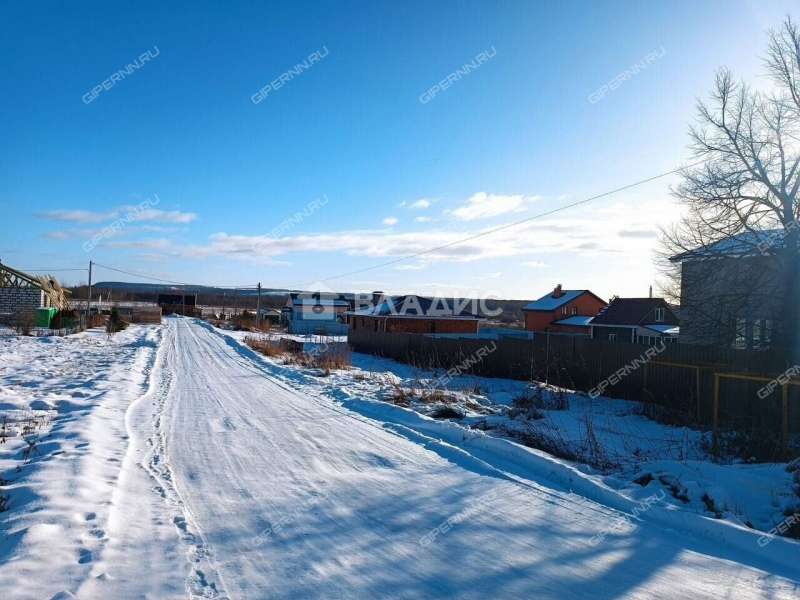 дом на улице Речная деревня Карабатово