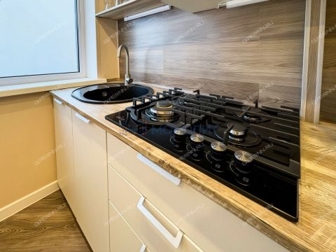 1-komnatnaya-ul-geroya-sovetskogo-soyuza-usilova-d-5 фото