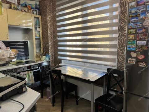 2-komnatnaya-b-r-yuzhnyy-d-1 фото