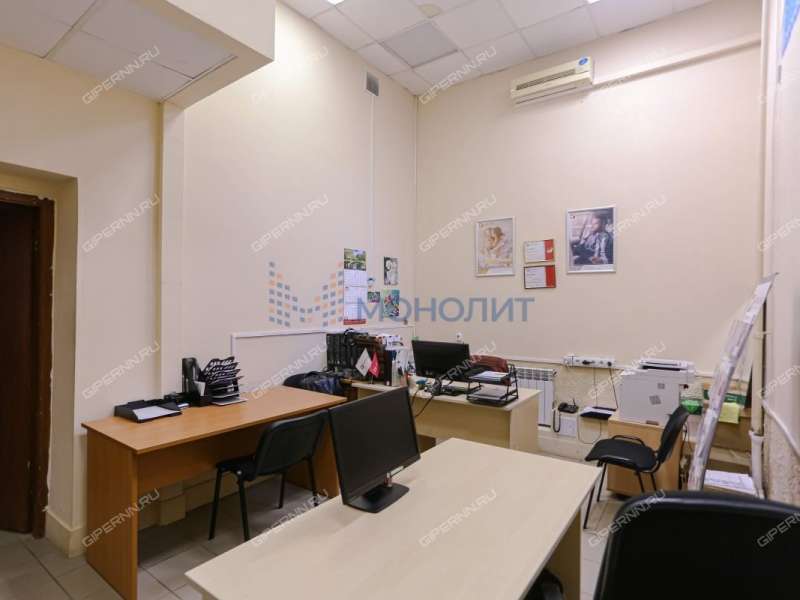 помещение под офис, торговую площадь на Большой Покровской улице