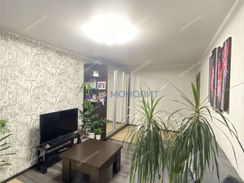 трёхкомнатная квартира на проспекте Циолковского дом 100 город Дзержинск