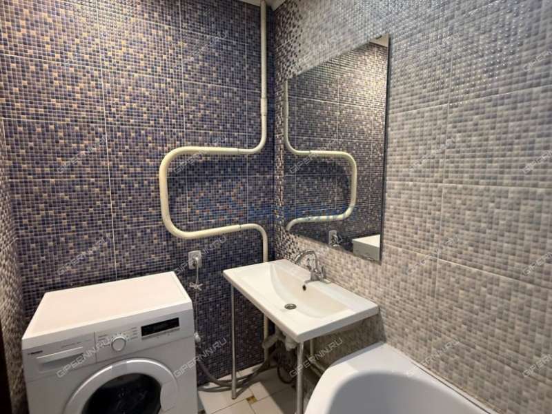 двухкомнатная квартира на улице Родионова дом 29