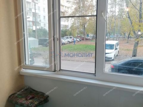 3-komnatnaya-ul-strokina-d-8 фото