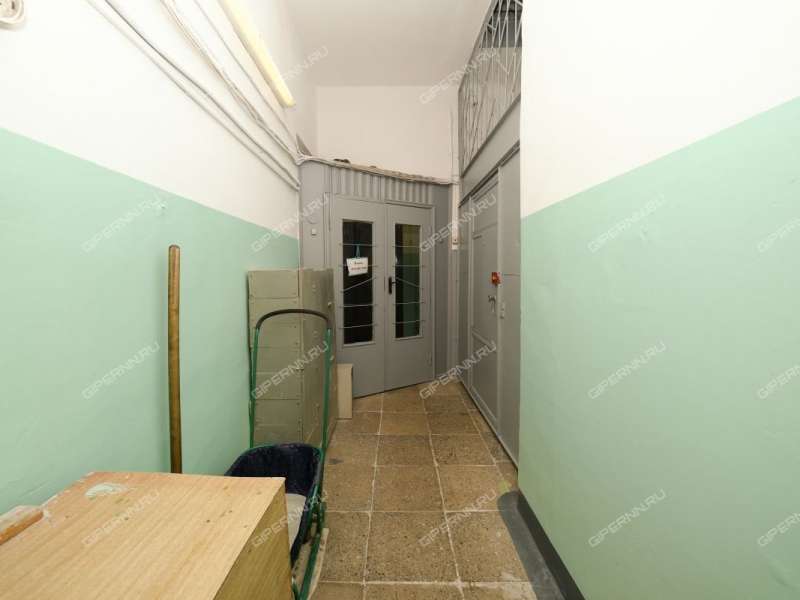 трёхкомнатная квартира на улице Адмирала Макарова дом 12