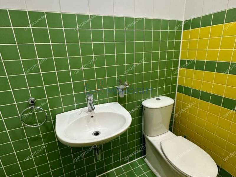 трёхкомнатная квартира на улице Коминтерна дом 127