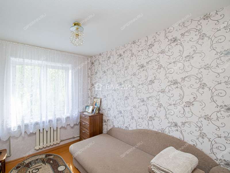 трёхкомнатная квартира на улице Островского дом 1