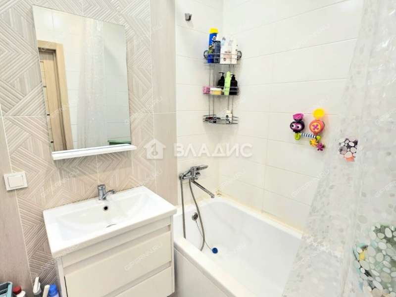 однокомнатная квартира на улице Героя Советского Союза Сафронова дом 7 к1