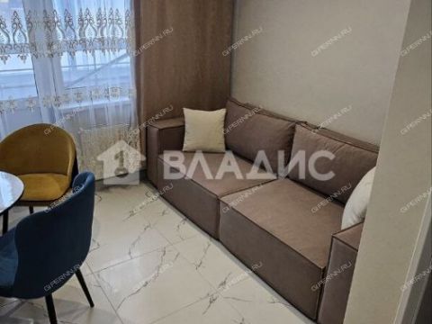 1-komnatnaya-ul-zelenhozovskaya-d-1n фото