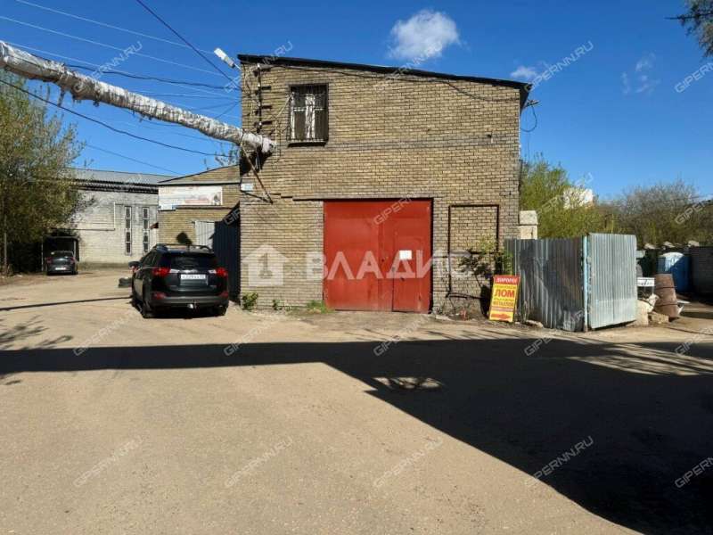 здание под офис, торговую площадь на улице Маршала Воронова