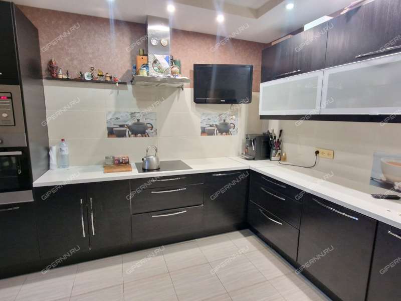 трёхкомнатная квартира на Полевой улице дом 8 город Кстово