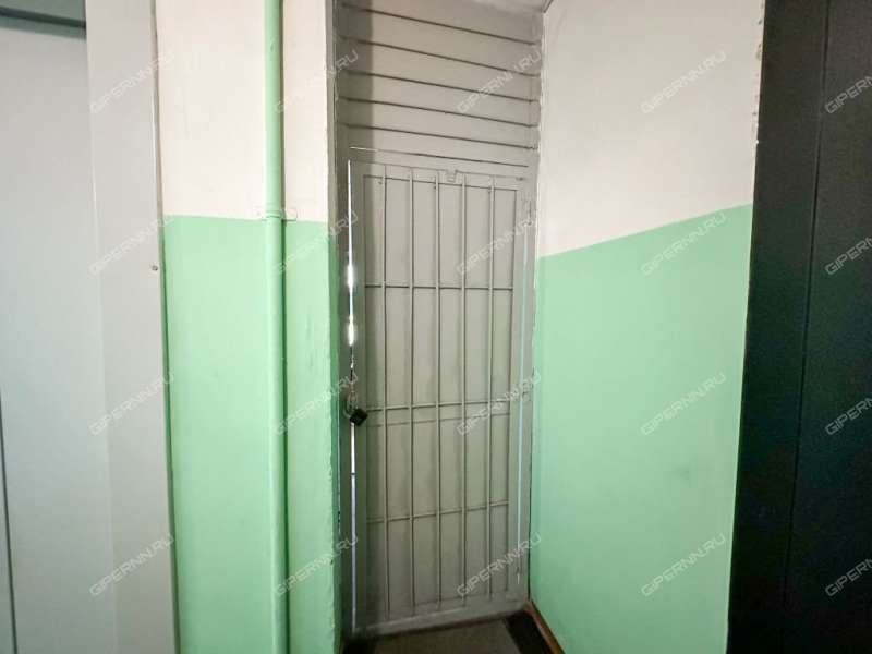 трёхкомнатная квартира на улице Юлиуса Фучика дом 39