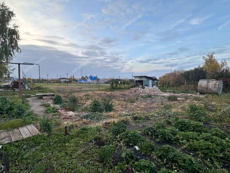 земельный участок 10,49 сотки село Безводное