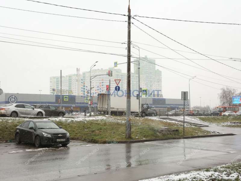 помещение под помещение свободного назначения, недвижимость под салоны красоты на улице Родионова