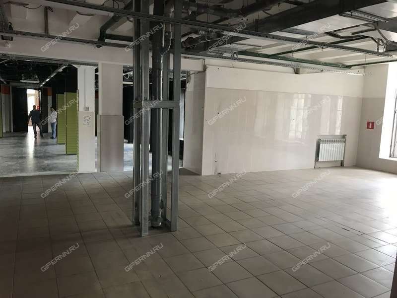 помещение под торговую площадь на улице Коминтерна