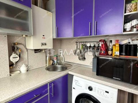 3-komnatnaya-ul-ivana-chugurina-d-3 фото