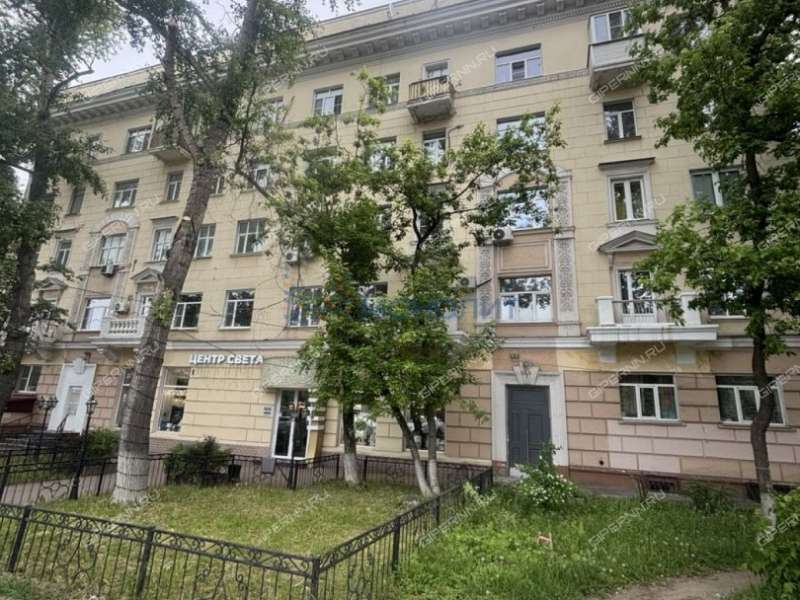 трёхкомнатная квартира на проспекте Гагарина дом 38