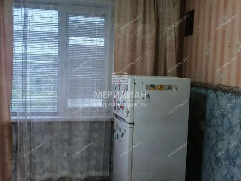 однокомнатная квартира на проспекте Бусыгина дом 9