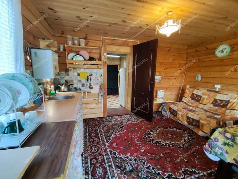 дом на Колхозной улице село Крутой Майдан