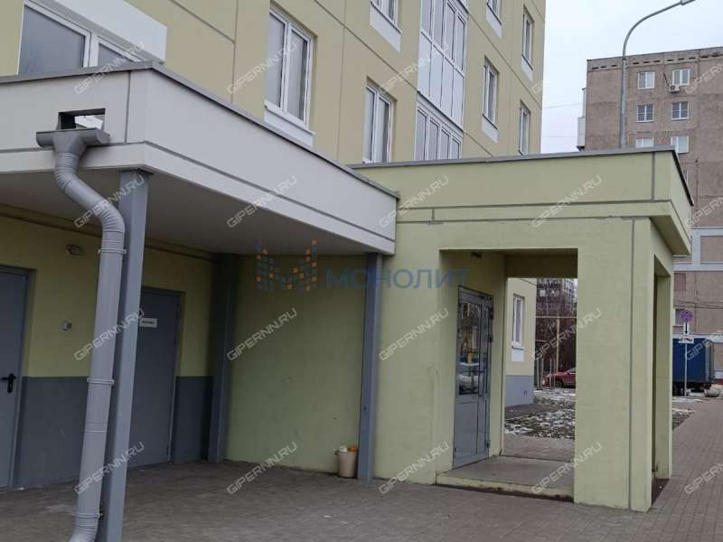 трёхкомнатная квартира на улице Дружаева дом 1