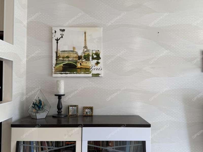 трёхкомнатная квартира на бульваре 60-летия Октября дом 25 к2