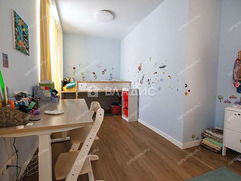 трёхкомнатная квартира на Ошарской улице дом 16