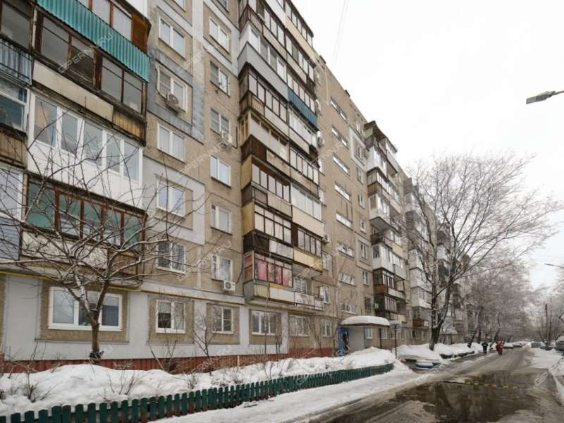 трёхкомнатная квартира на проспекте Бусыгина дом 9